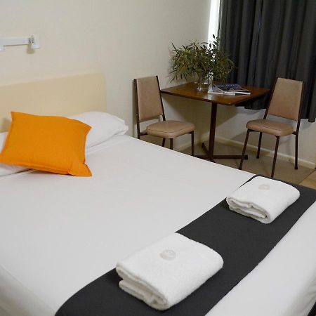 Shamrock Hotel Motel Temora ภายนอก รูปภาพ