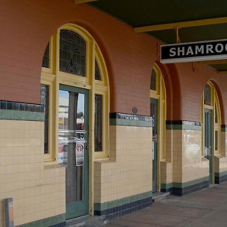 Shamrock Hotel Motel Temora ภายนอก รูปภาพ